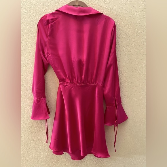 Zara Satin Effect Mini Dress Fushia. Blogger fave.NWT💃🏻🔥 - Picture 4 of 6